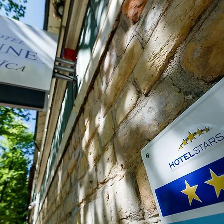 Janne Hotel With Self Check-In 3*